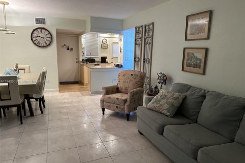 Condominio en venta en Aventura, Florida, 2 dormitorios, 100.61 m2 № 1862989 - foto 5