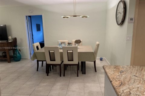 Condominio en venta en Aventura, Florida, 2 dormitorios, 100.61 m2 № 1862989 - foto 7