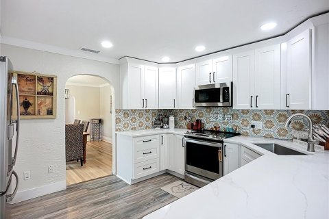 Casa en venta en Saint Petersburg, Florida, 3 dormitorios, 154.22 m2 № 1743368 - foto 12