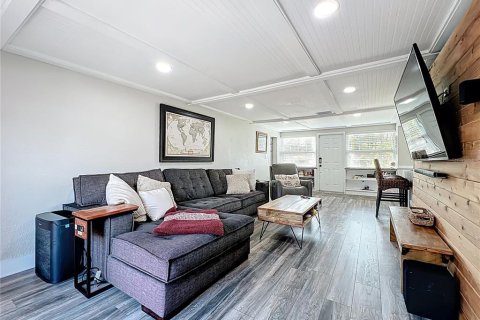 Casa en venta en Saint Petersburg, Florida, 3 dormitorios, 154.22 m2 № 1743368 - foto 27