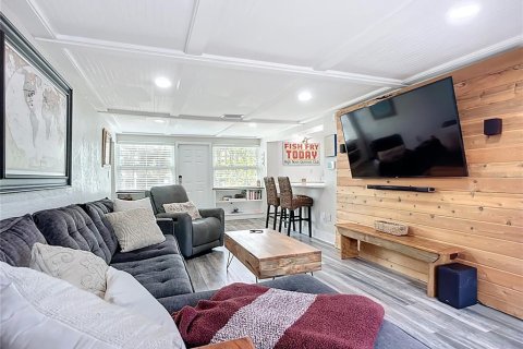 Casa en venta en Saint Petersburg, Florida, 3 dormitorios, 154.22 m2 № 1743368 - foto 7