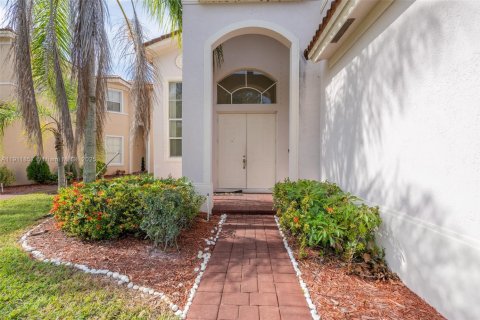 Villa ou maison à louer à Homestead, Floride: 5 chambres, 232.26 m2 № 1966803 - photo 4