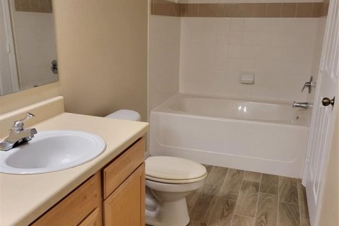 Condo in Sarasota, Florida, 1 bedroom  № 1781031 - photo 11