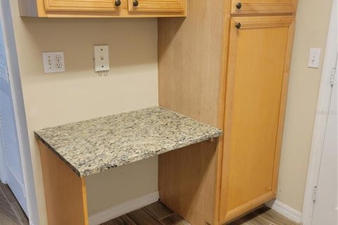 Condo in Sarasota, Florida, 1 bedroom  № 1781031 - photo 5