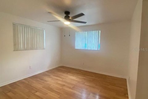 House in Pinellas Park, Florida 2 bedrooms, 134.15 sq.m. № 1803793 - photo 30