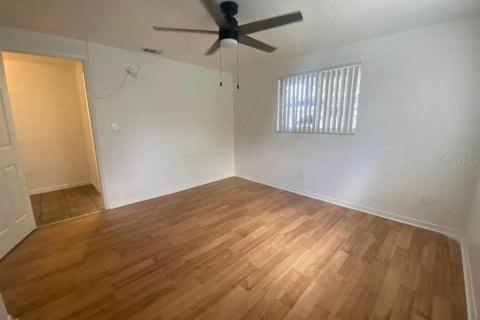 House in Pinellas Park, Florida 2 bedrooms, 134.15 sq.m. № 1803793 - photo 29