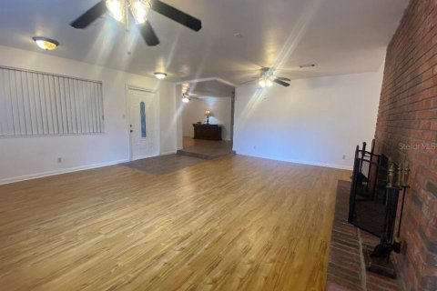 House in Pinellas Park, Florida 2 bedrooms, 134.15 sq.m. № 1803793 - photo 20