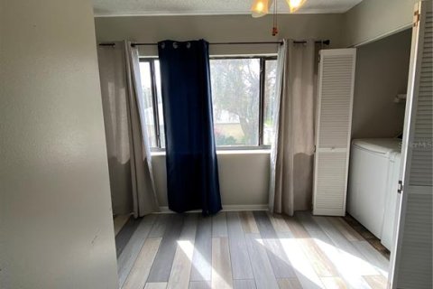 Condo in Winter Haven, Florida, 2 bedrooms  № 1807303 - photo 11