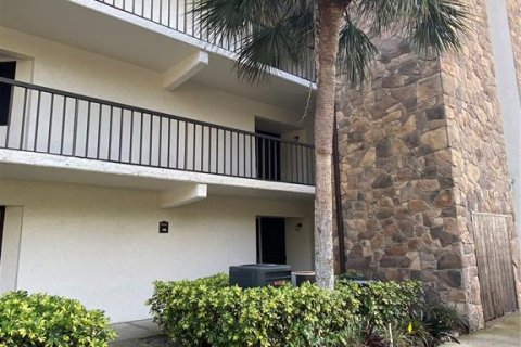 Condo in Winter Haven, Florida, 2 bedrooms  № 1807303 - photo 2