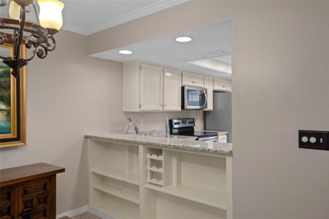 Condo in Oldsmar, Florida, 2 bedrooms  № 1817244 - photo 14