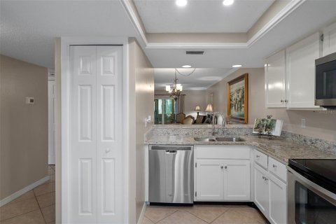 Condo in Oldsmar, Florida, 2 bedrooms  № 1817244 - photo 16