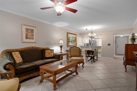 Condo in Oldsmar, Florida, 2 bedrooms  № 1817244 - photo 9