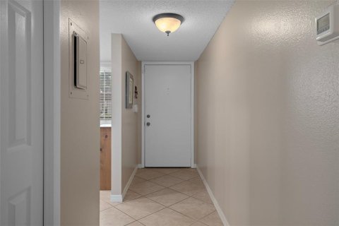 Condo in Oldsmar, Florida, 2 bedrooms  № 1817244 - photo 4