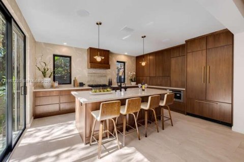 Villa ou maison à vendre à Miami, Floride: 4 chambres, 370.49 m2 № 2024267 - photo 24