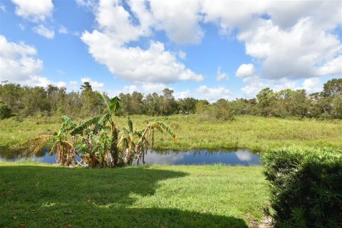 Townhouse in Winter Park, Florida 2 bedrooms, 95.78 sq.m. № 2239145 - photo 18
