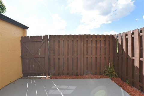 Townhouse in Winter Park, Florida 2 bedrooms, 95.78 sq.m. № 2239145 - photo 16