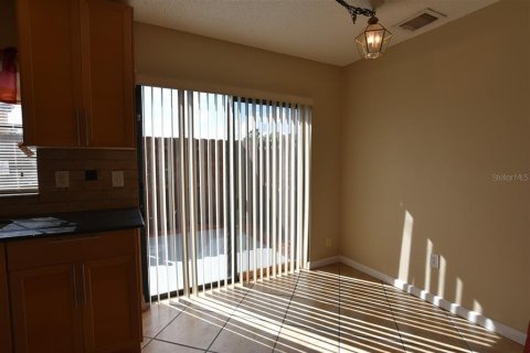 Townhouse in Winter Park, Florida 2 bedrooms, 95.78 sq.m. № 2239145 - photo 7