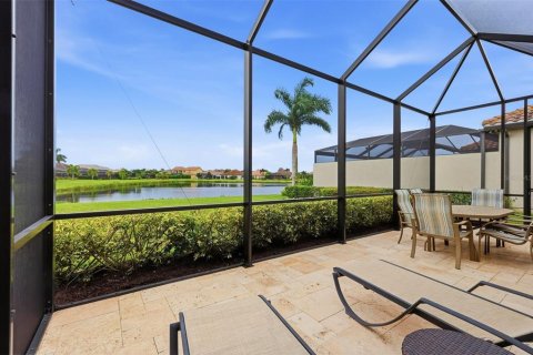 Villa ou maison à vendre à Bradenton, Floride: 3 chambres, 208.47 m2 № 2400364 - photo 4