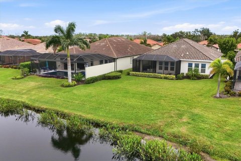 Villa ou maison à vendre à Bradenton, Floride: 3 chambres, 208.47 m2 № 2400364 - photo 3