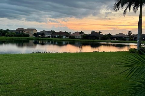 Villa ou maison à vendre à Bradenton, Floride: 3 chambres, 208.47 m2 № 2400364 - photo 2