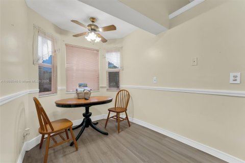 Купить виллу или дом в Майами, Флорида 4 спальни, 149.76м2, № 1749815 - фото 18