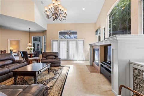 House in Gainesville, Florida 5 bedrooms, 352.66 sq.m. № 1626169 - photo 19
