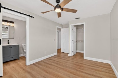 House in Kissimmee, Florida 3 bedrooms, 126.53 sq.m. № 2393798 - photo 14