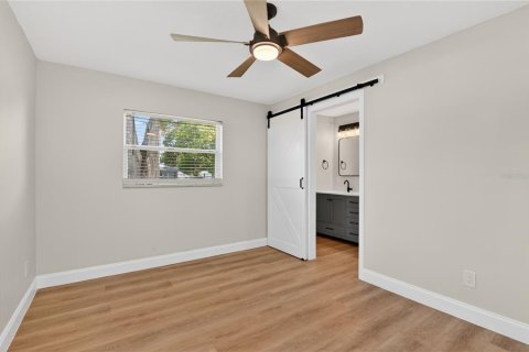 House in Kissimmee, Florida 3 bedrooms, 126.53 sq.m. № 2393798 - photo 13