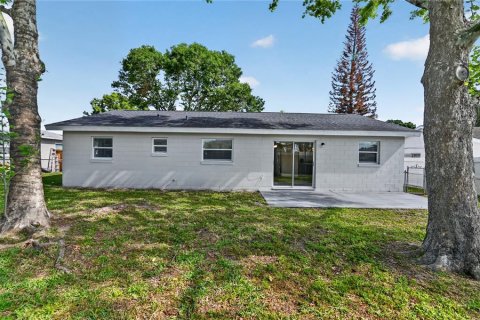 House in Kissimmee, Florida 3 bedrooms, 126.53 sq.m. № 2393798 - photo 25