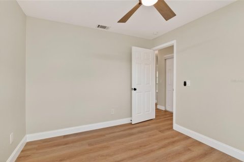 House in Kissimmee, Florida 3 bedrooms, 126.53 sq.m. № 2393798 - photo 22