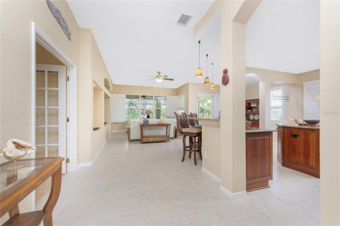 House in Punta Gorda, Florida 2 bedrooms, 157 sq.m. № 1508305 - photo 28