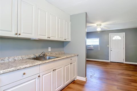 House in Holly Hill, Florida 2 bedrooms, 60.2 sq.m. № 2207418 - photo 18