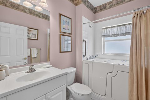 House in Port St. Lucie, Florida 2 bedrooms, 154.31 sq.m. № 2249939 - photo 19