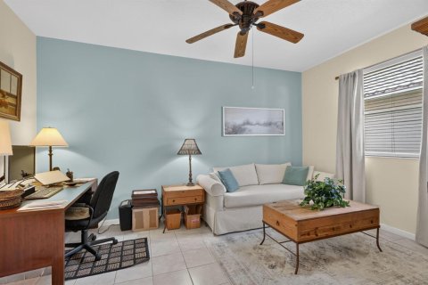House in Port St. Lucie, Florida 2 bedrooms, 154.31 sq.m. № 2249939 - photo 15