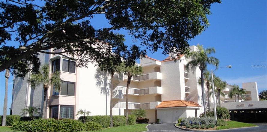 Condominio en Saint Petersburg, Florida, 2 dormitorios № 1843760