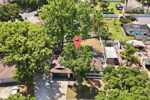 House in Palm Harbor, Florida 3 bedrooms, 125.6 sq.m. № 2093153 - photo 2