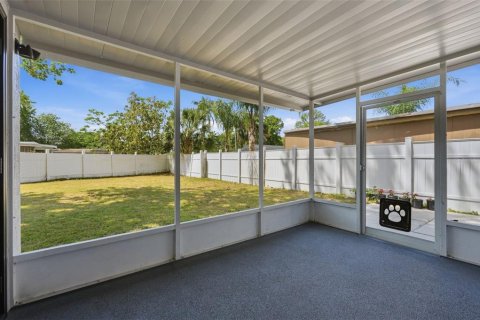 House in Palm Harbor, Florida 3 bedrooms, 125.6 sq.m. № 2093153 - photo 20