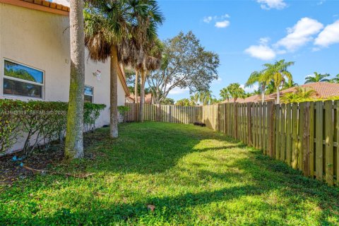Townhouse in Plantation, Florida 3 bedrooms, 157.38 sq.m. № 2005138 - photo 18