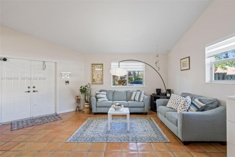 Townhouse in Plantation, Florida 3 bedrooms, 157.38 sq.m. № 2005138 - photo 4