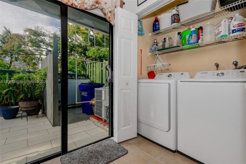 Casa en venta en Margate, Florida, 3 dormitorios, 128.86 m2 № 2382722 - foto 24