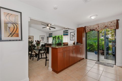 Casa en venta en Margate, Florida, 3 dormitorios, 128.86 m2 № 2382722 - foto 10