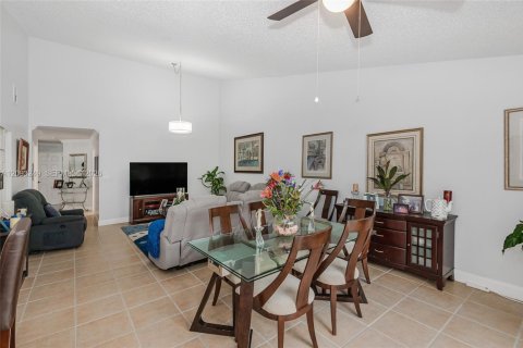 Casa en venta en Margate, Florida, 3 dormitorios, 128.86 m2 № 2382722 - foto 9
