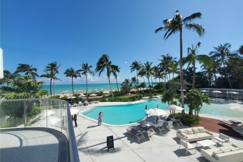 Condominio en venta en Sunny Isles Beach, Florida, 1 dormitorio, 104.52 m2 № 1939971 - foto 27