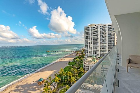 Condominio en venta en Sunny Isles Beach, Florida, 1 dormitorio, 104.52 m2 № 1939971 - foto 4