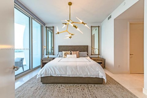 Condominio en venta en Sunny Isles Beach, Florida, 1 dormitorio, 104.52 m2 № 1939971 - foto 12