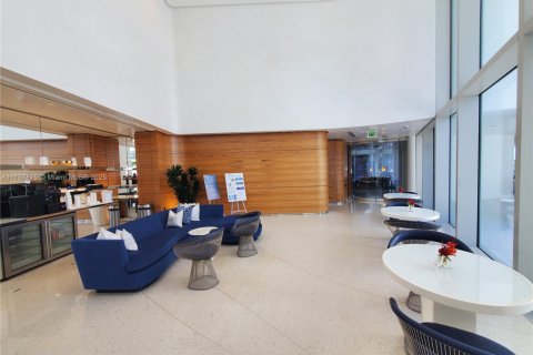 Condominio en venta en Sunny Isles Beach, Florida, 1 dormitorio, 104.52 m2 № 1939971 - foto 24