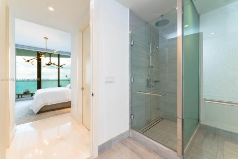 Condominio en venta en Sunny Isles Beach, Florida, 1 dormitorio, 104.52 m2 № 1939971 - foto 16