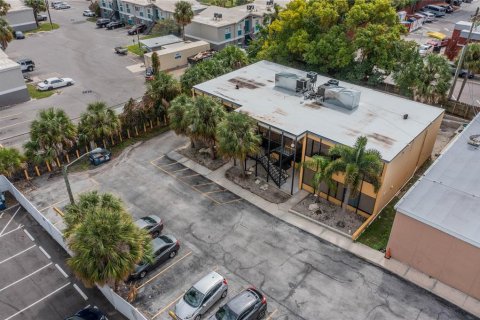 Propiedad comercial en alquiler en Tampa, Florida № 1066280 - foto 23