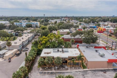 Propiedad comercial en alquiler en Tampa, Florida № 1066280 - foto 25