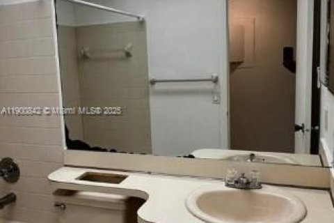 Снять в аренду кондоминиум в Хайалиа, Флорида 2 спальни, 80.82м2, № 1952103 - фото 18